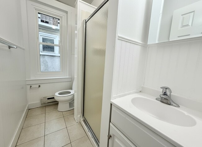 Building Photo - 636 W Lafayette St