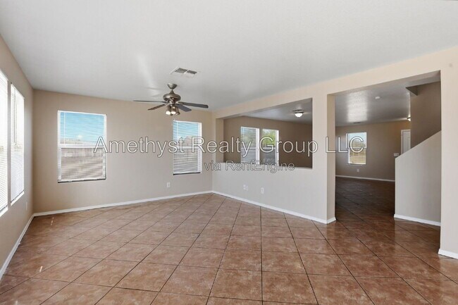 Building Photo - 5931 W Albeniz Pl
