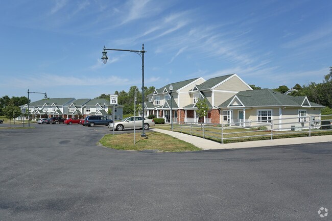 Summit Wood Apartments - Watertown, NY | Apartment Finder