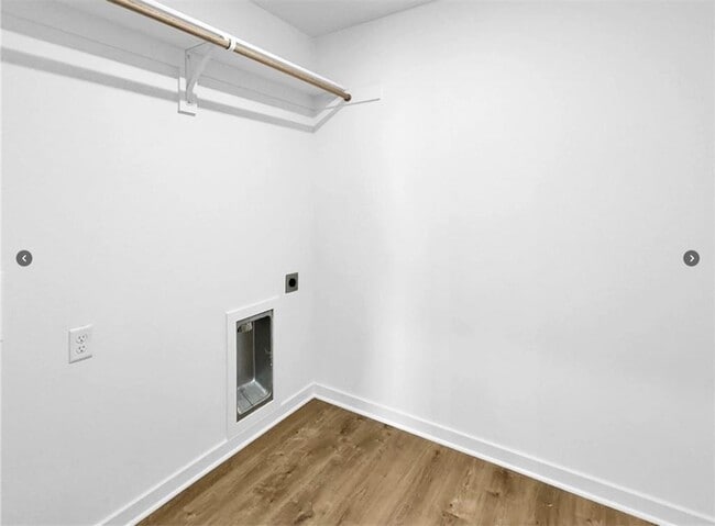 Building Photo - 550 Riggs St