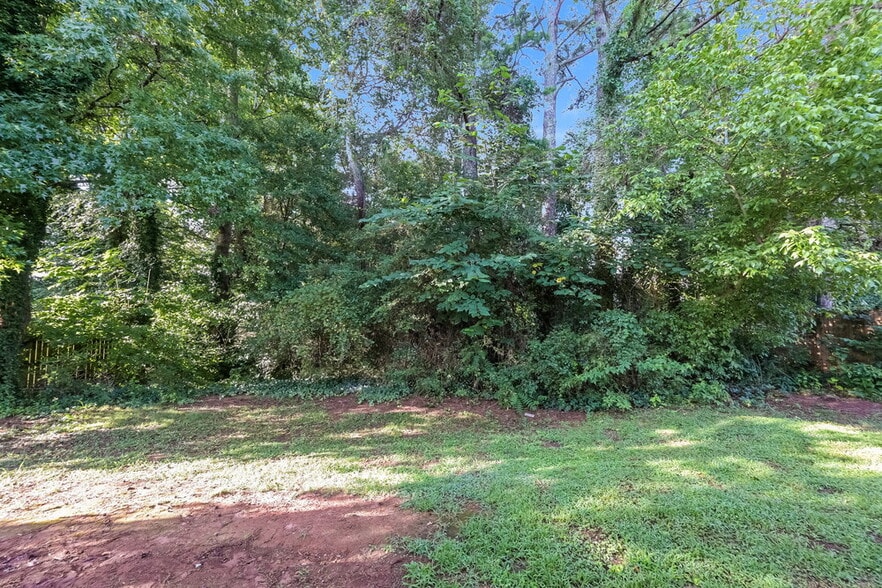 Building Photo - 2068 Lown Farm Ln