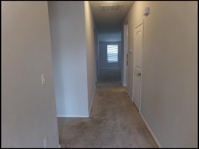 Building Photo - 53 Laney Lp