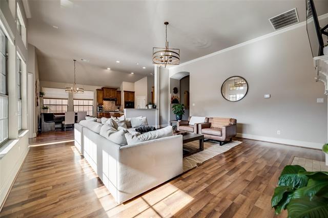 Building Photo - 945 Pheasant Dr