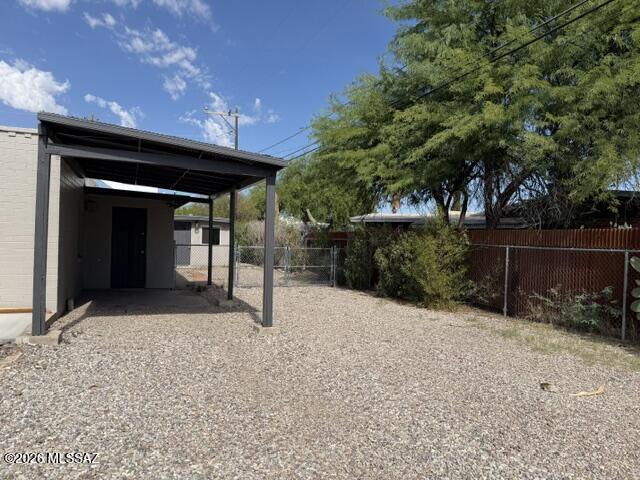 Building Photo - 1431 E Adelaide Dr