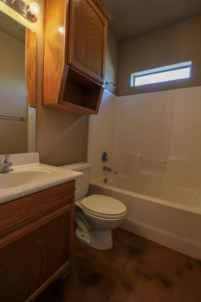 Building Photo - 3037 Beauford St