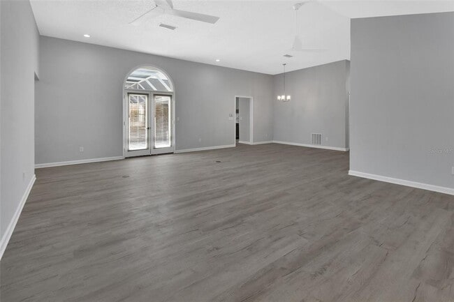 Building Photo - 2410 S Glen Eagles Dr