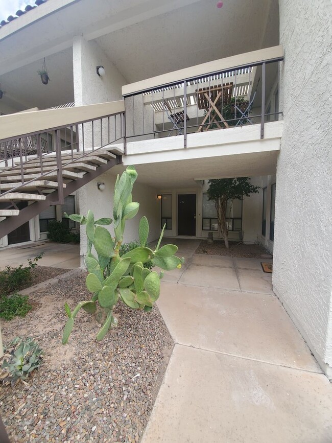 Primary Photo - 2 Bedroom condo -w/d- Old Town Scottsdale/...