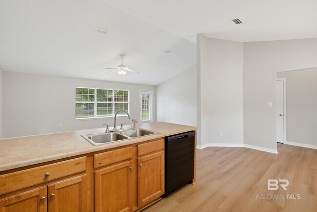 Building Photo - 11730 Madrone Ln