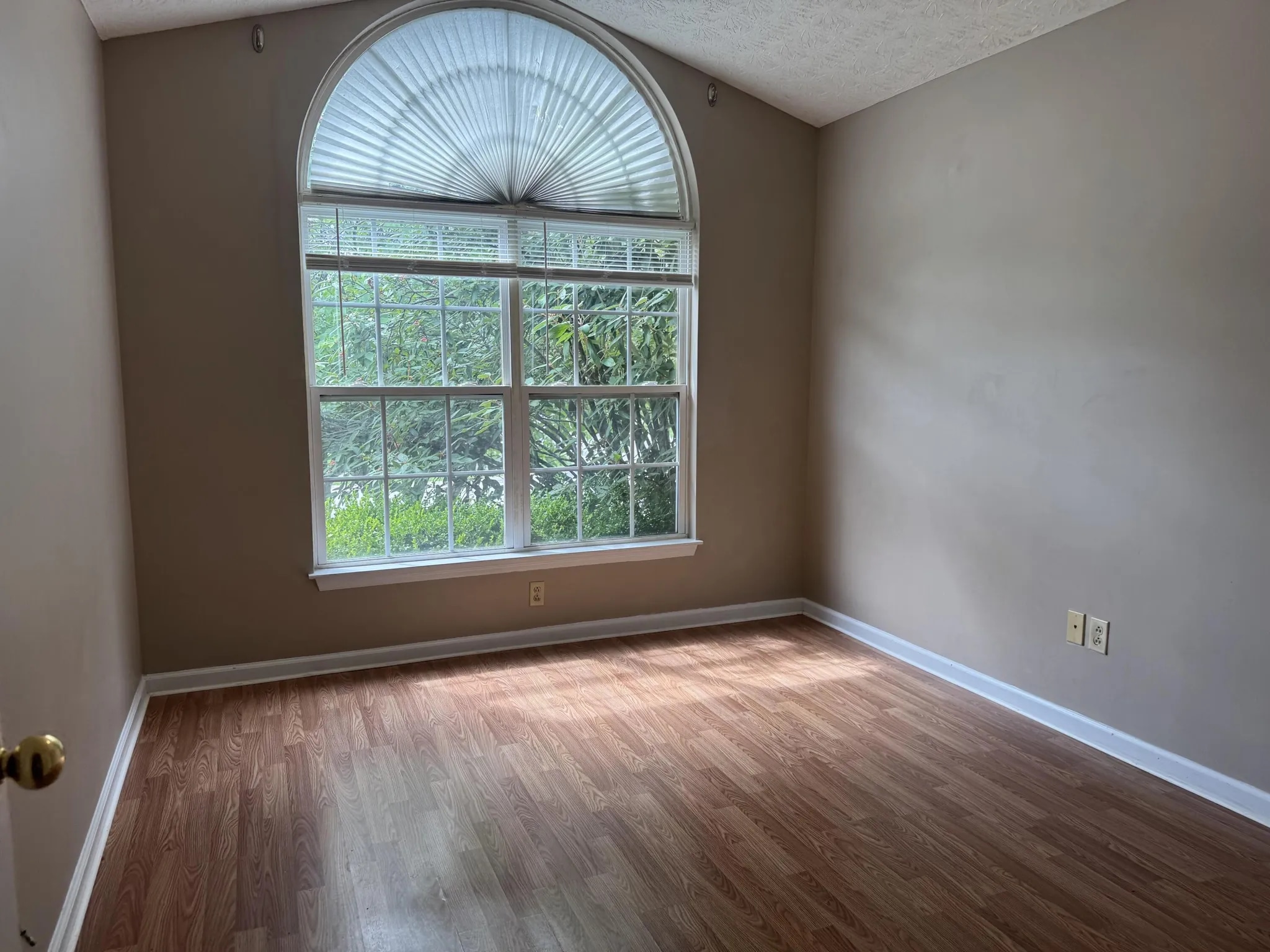 Building Photo - 2312 Market Garden Ln