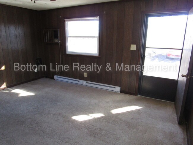 Building Photo - 7114 Mack St