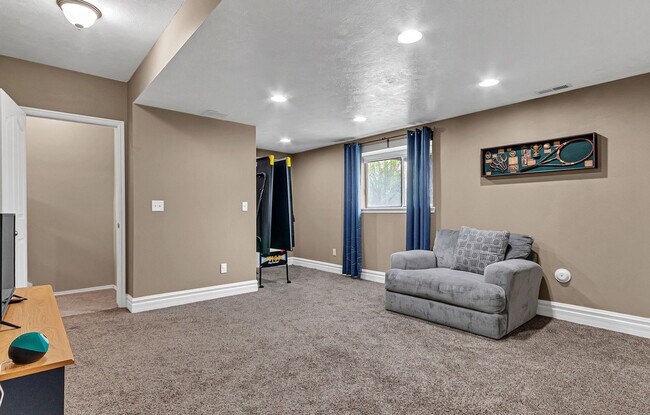 Building Photo - 11134 Hawkwood Dr