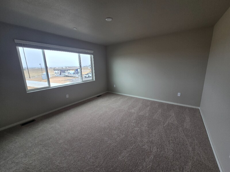 Building Photo - 4824 River Roads Dr