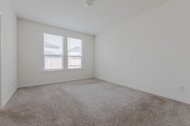 Building Photo - 9507 Reinhartz Wy