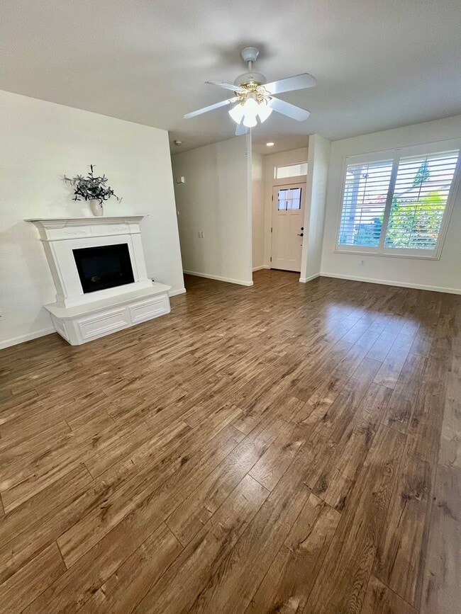 Building Photo - Two Bedroom Home for Rent in Sun City Roseville