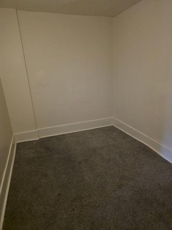 Building Photo - 109 Guy Park Ave