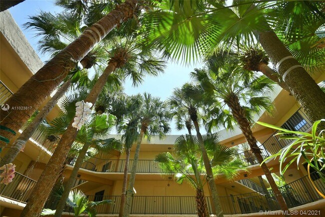 Building Photo - 8075 SW 107th Ave