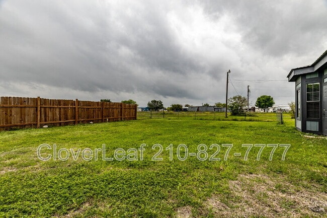 Building Photo - 226 Sunfire Trail