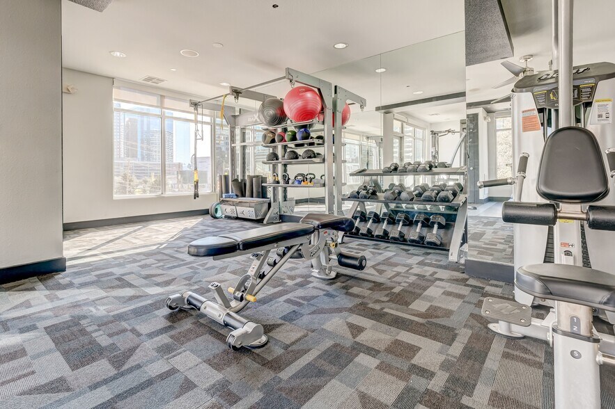 Moda Apartments 1855 Payne St Dallas TX 75201 Apartment Finder