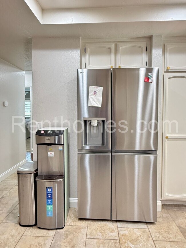 Building Photo - 11872 Bernardo Terrace