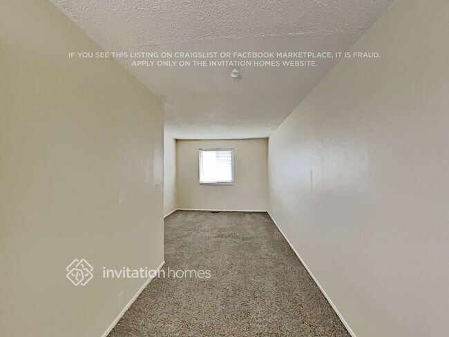 Building Photo - 13595 Green Ct