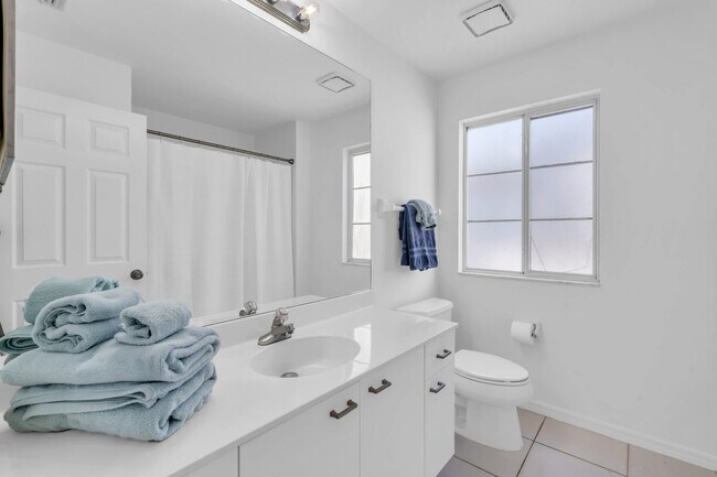 Building Photo - 2841 Citrus Lake Dr