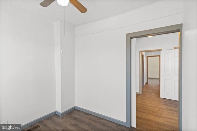 Building Photo - 941 Brunswick St