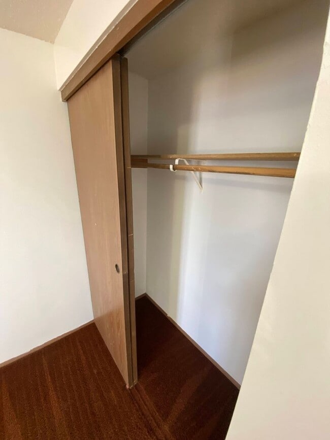 Building Photo - Cozy 3 Bedroom 1 Bath Home with Large Yard & 1 Car Attached Garage