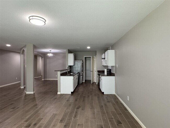 Building Photo - 22502 Guncotton Ave