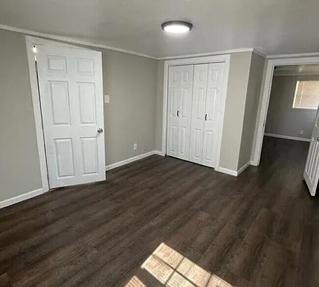 Building Photo - 4577 Ector Ave