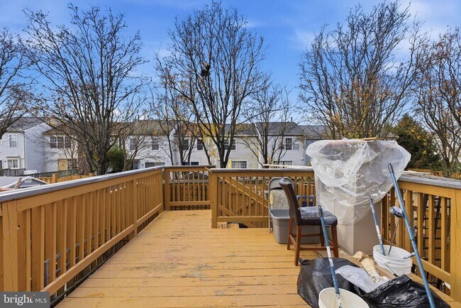 Building Photo - 14688 Basingstoke Loop