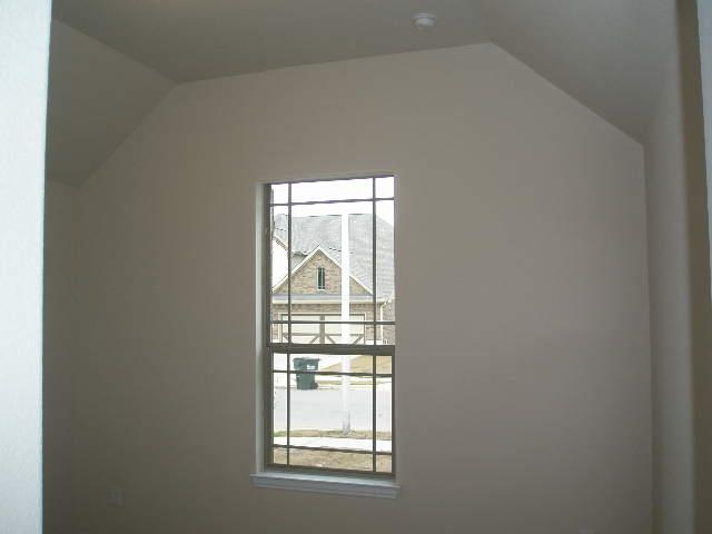 Building Photo - 270 Crooked Creek