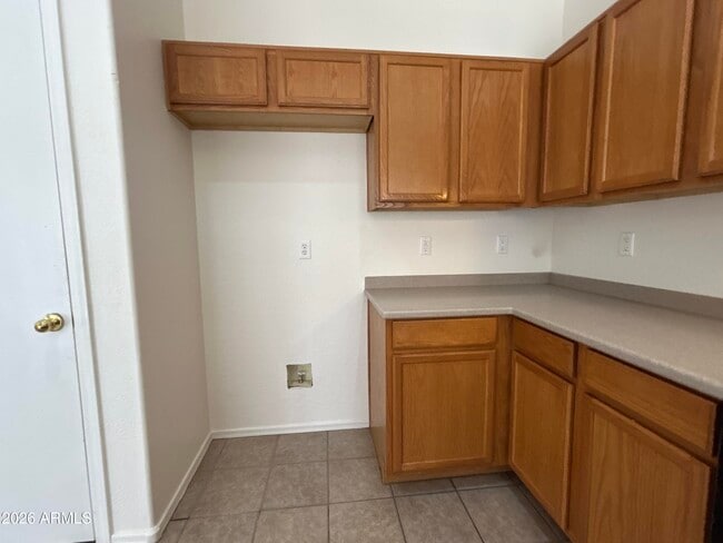 Building Photo - 6809 W Nicolet Ave