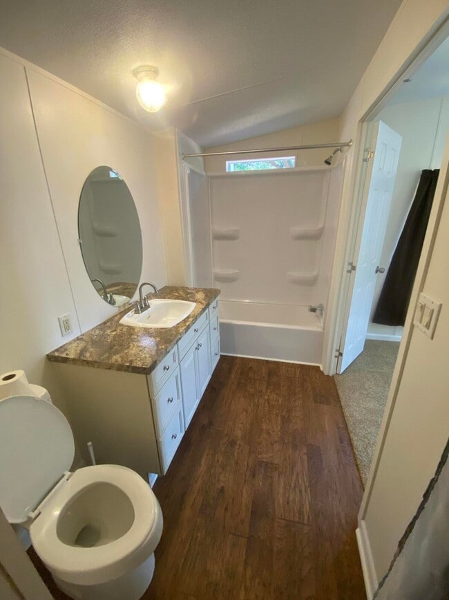 Building Photo - 3029 Crittenden Dr