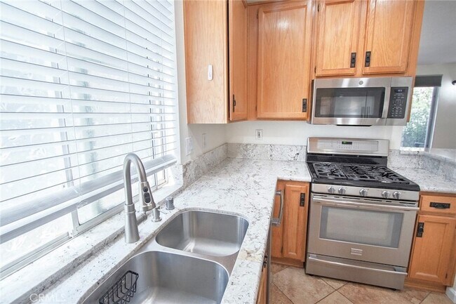 Building Photo - 22607 Golden Meadow Ln