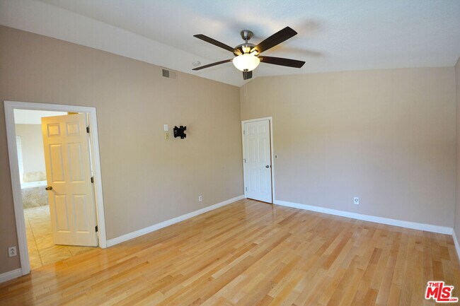 Building Photo - 23935 Ingomar St