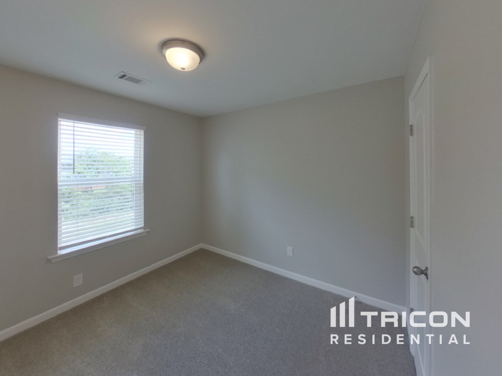 Building Photo - 3412 Vedette Ln