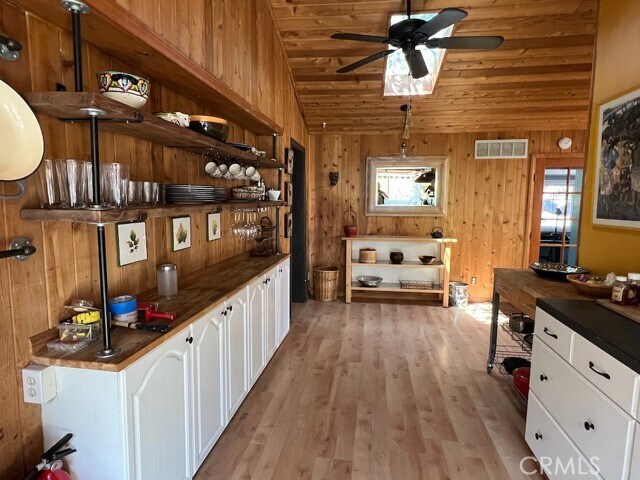 Building Photo - 456 S Skyline Dr