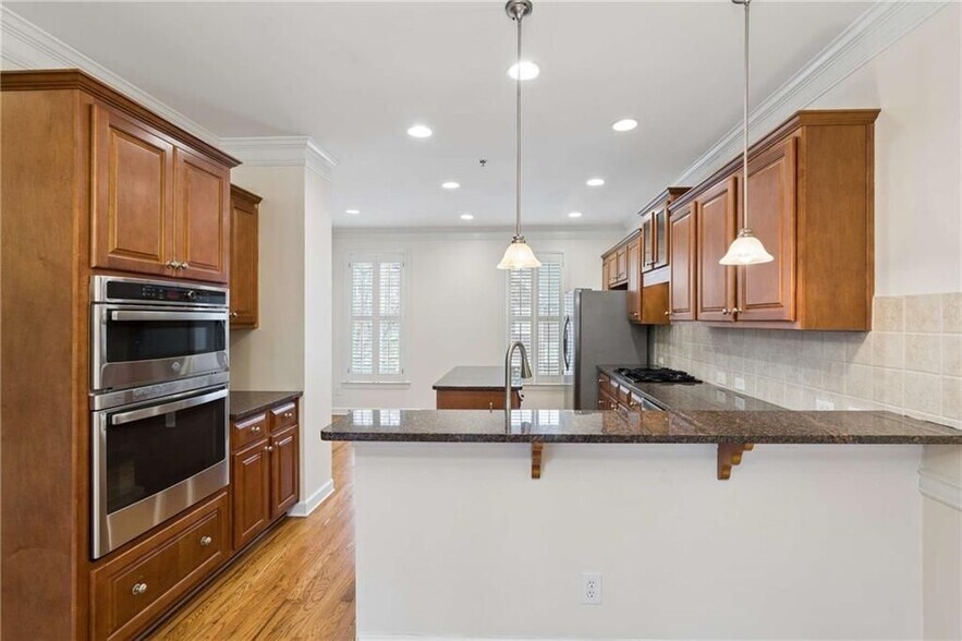 Building Photo - 610 Vinings Estates Dr SE