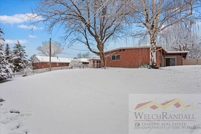 Building Photo - Recently Remodeled 3 bed 2 Bath Home in Ogden