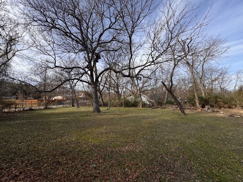 Building Photo - 1302 E Collin St