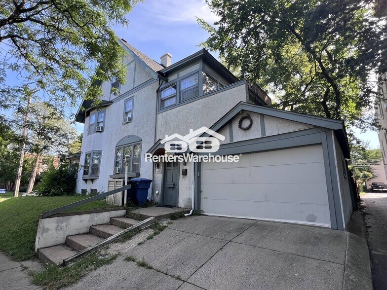 Building Photo - 1431 W 27th St