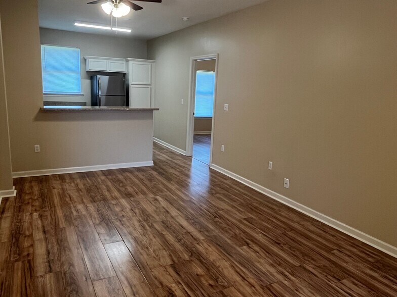 Building Photo - 268 Bella Sera Ln