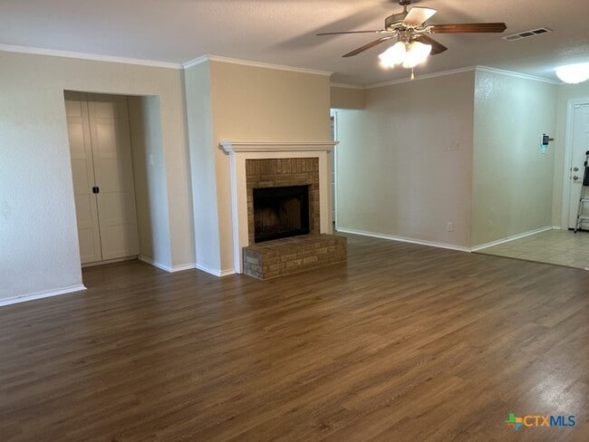 Building Photo - 3905 Kevin Shaw Dr