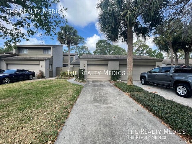 Primary Photo - 477 Meadowood Blvd