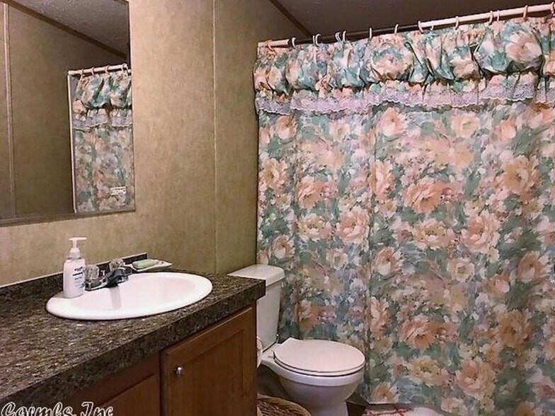 Building Photo - 1301 Pine Haskell Dr