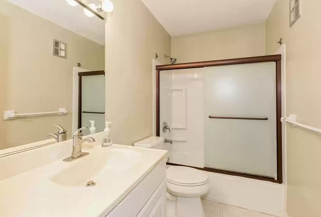 Bathroom - 10750 Rockford Rd