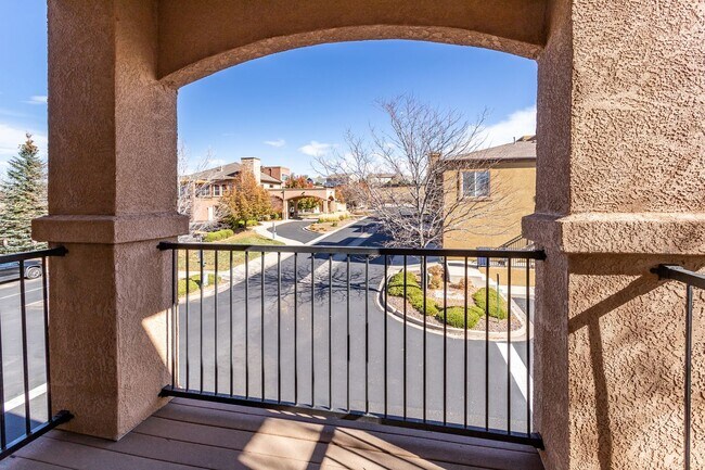 Building Photo - Beautiful Ranch-Style Condo with Attached Garage!!