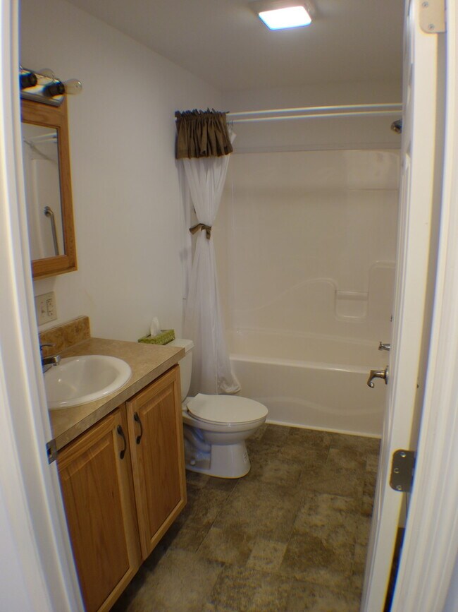 Building Photo - Single Family Ranch Style Home- South Berw...