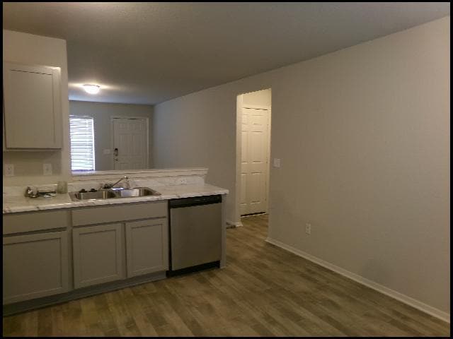 Building Photo - 10 Wisteria Dr