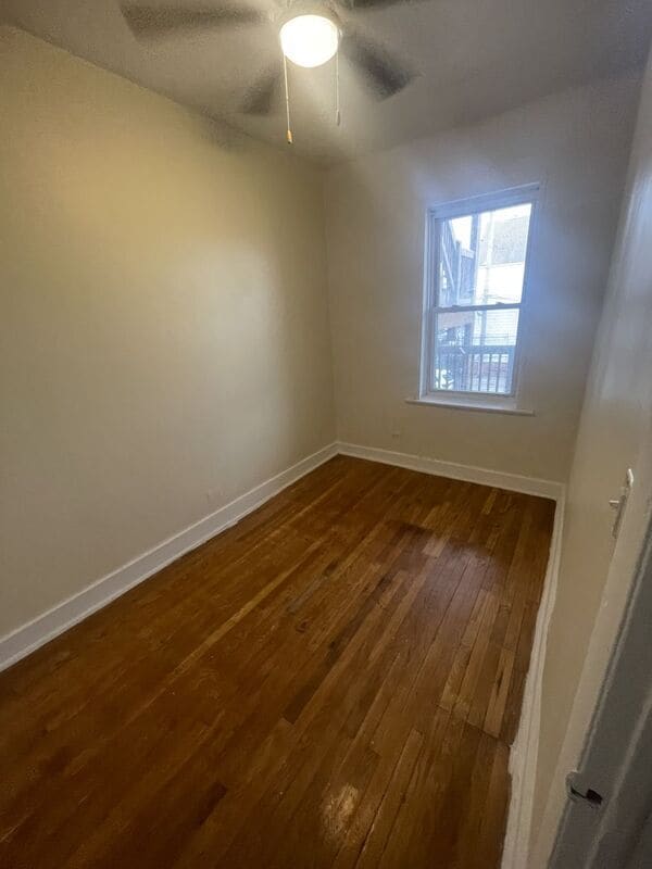 Building Photo - 4201-03 North - 4201-03 C